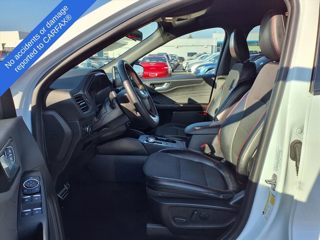 Used 2023 Ford Escape ST-Line w/ Equipment Group 301A image 19