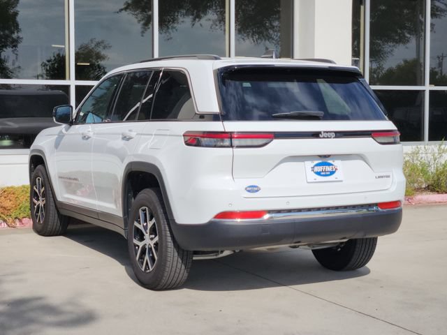 Certified 2025 Jeep Grand Cherokee Limited RWD image 5