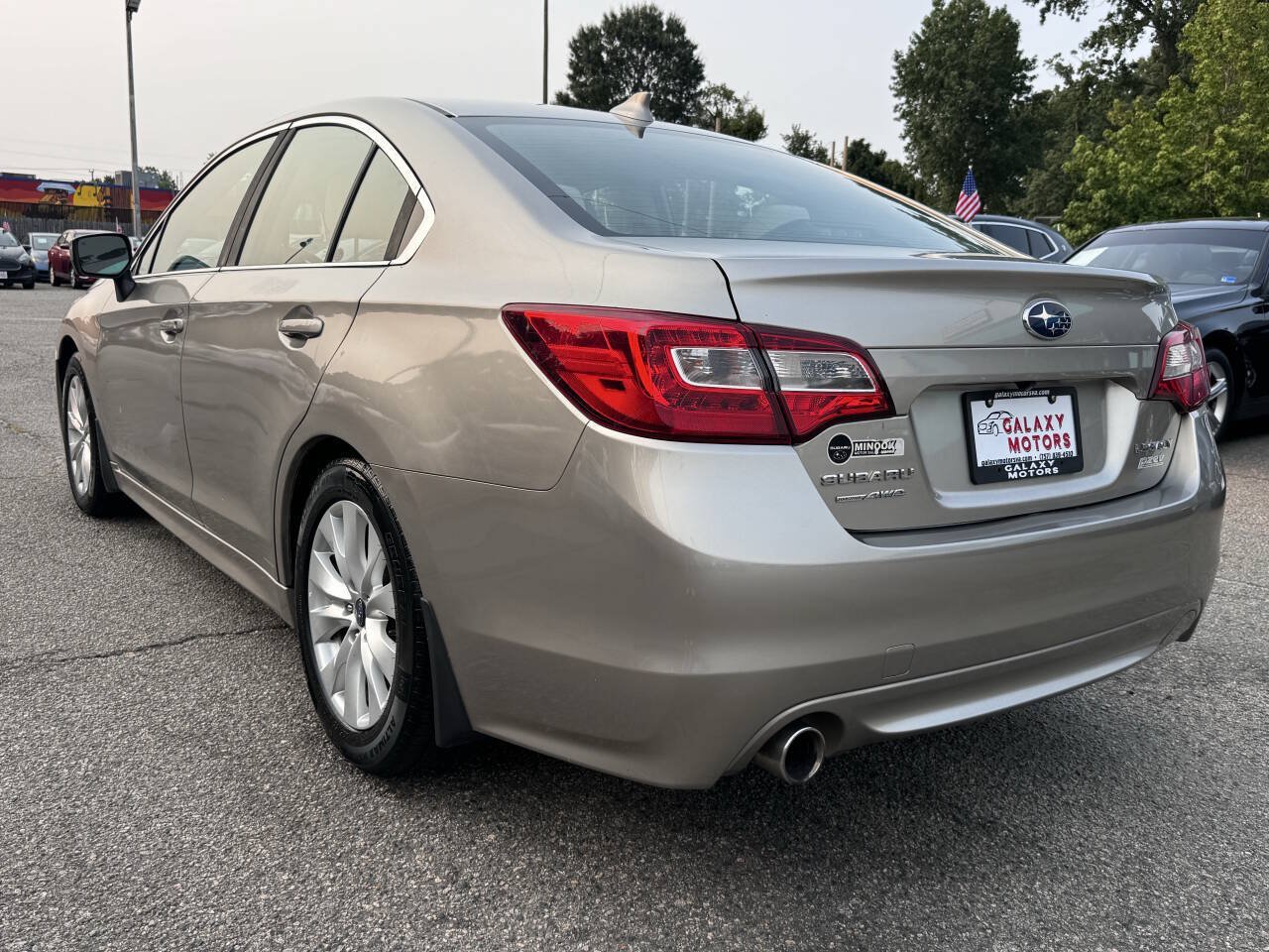 Used 2017 Subaru Legacy 2.5i Premium AWD/4WD image 4