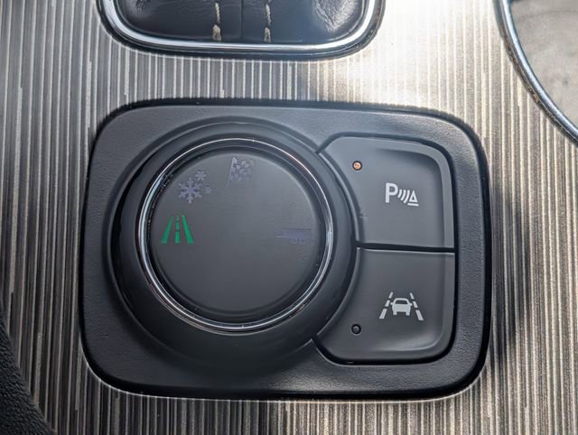 Used 2019 GMC Acadia SLT FWD image 17