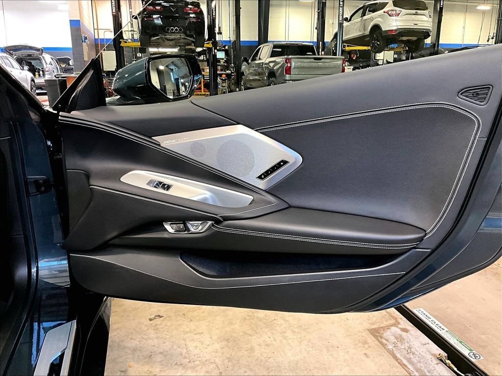Used 2020 Chevrolet Corvette Stingray Preferred Cpe w/ 2LT Preferred Equipment Group RWD image 12