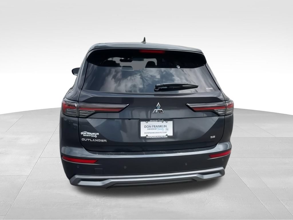 New 2026 Mitsubishi Outlander SE AWD/4WD image 7