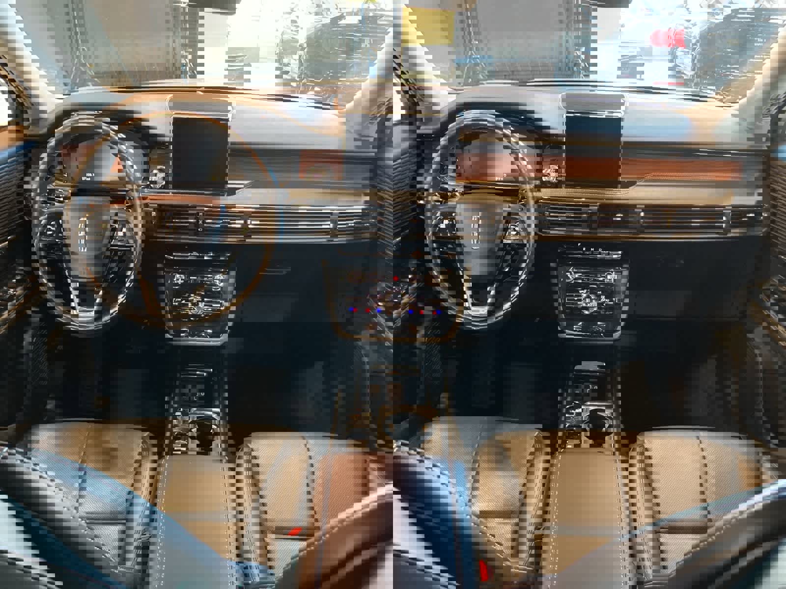 Used 2022 Lincoln Corsair Reserve w/ Equipment Group 201A image 24