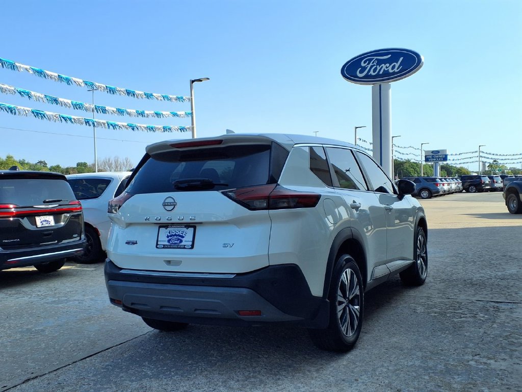 Used 2022 Nissan Rogue SV FWD image 19