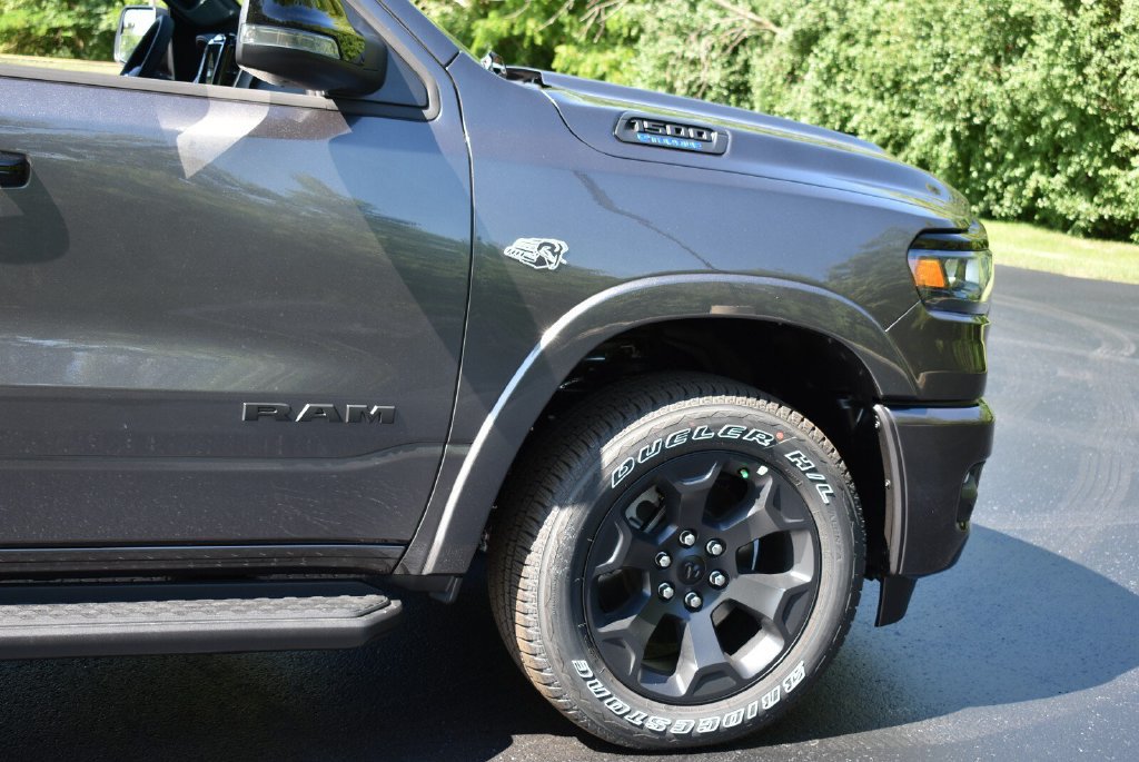 New 2026 RAM 1500 Big Horn AWD/4WD image 4