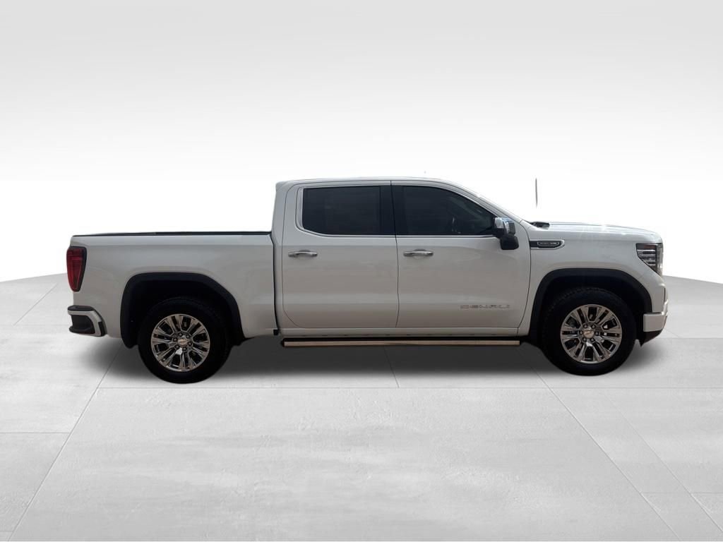 Used 2023 GMC Sierra 1500 Denali AWD/4WD image 7