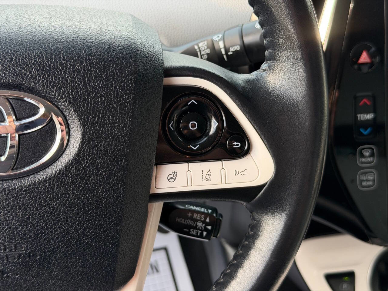 Used 2017 Toyota Prius Prime Advanced FWD image 35
