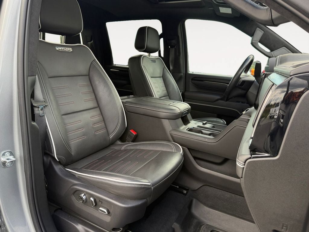 Used 2025 GMC Sierra 2500 AT4X AWD/4WD image 24