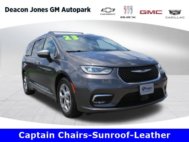 Used 2023 Chrysler Pacifica Limited FWD image 1