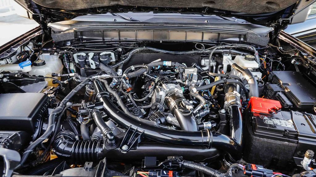 Used 2024 Ford Bronco Badlands image 32