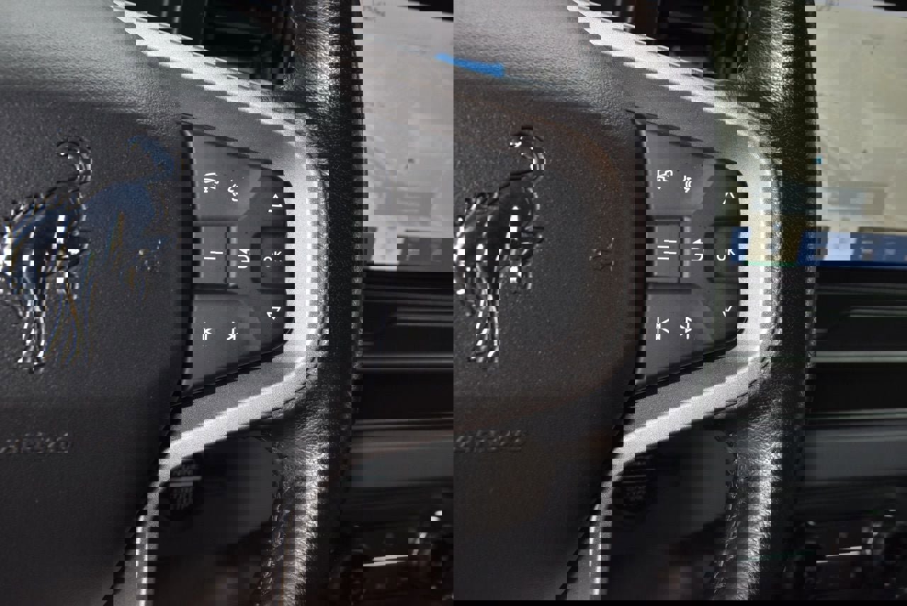 Certified 2021 Ford Bronco Black Diamond w/ Sasquatch Package image 25