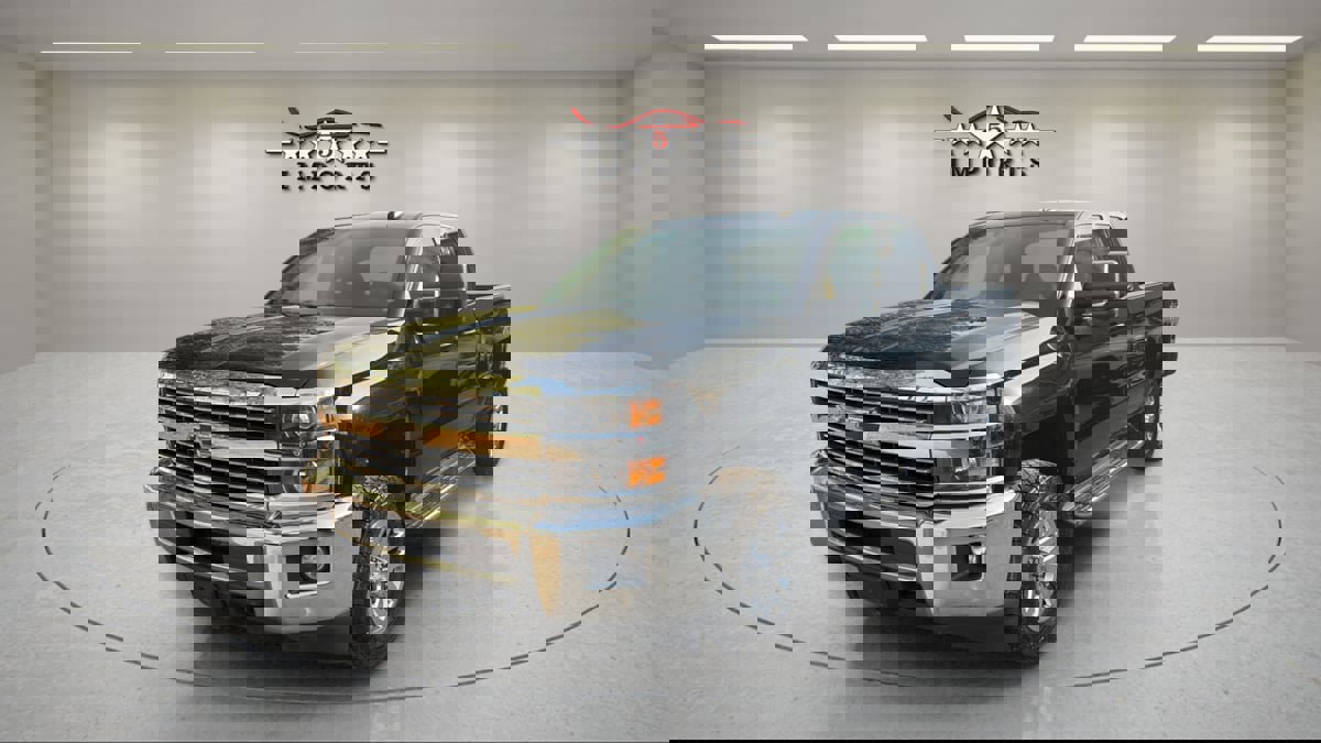 Used 2016 Chevrolet Silverado 2500 LT w/ LT Convenience Package image 1