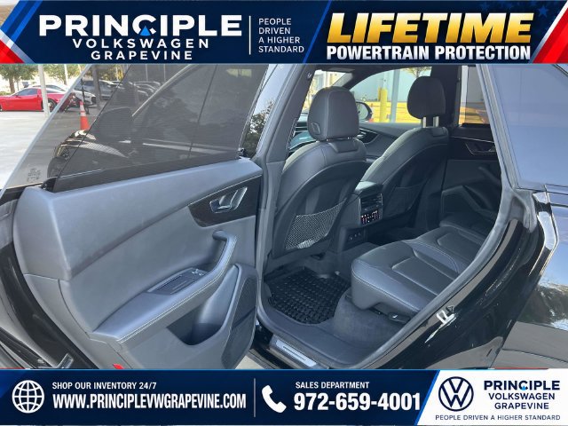Used 2023 Audi Q8 Prestige w/ Prestige Package AWD/4WD image 24