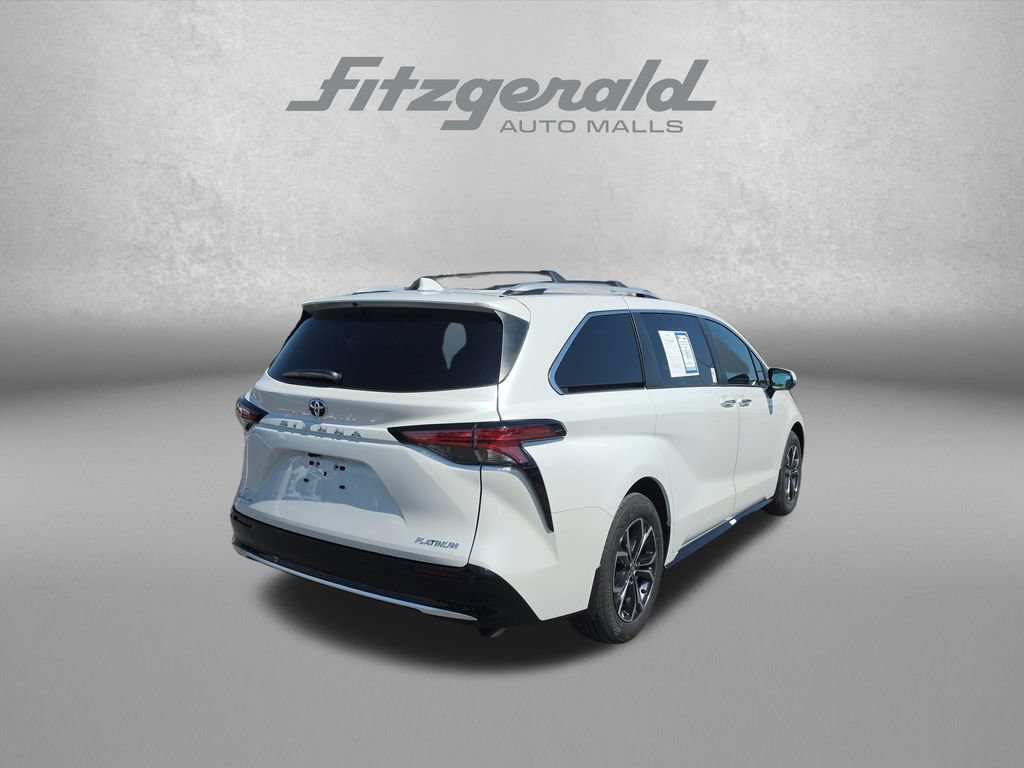 Used 2026 Toyota Sienna Platinum AWD/4WD image 8