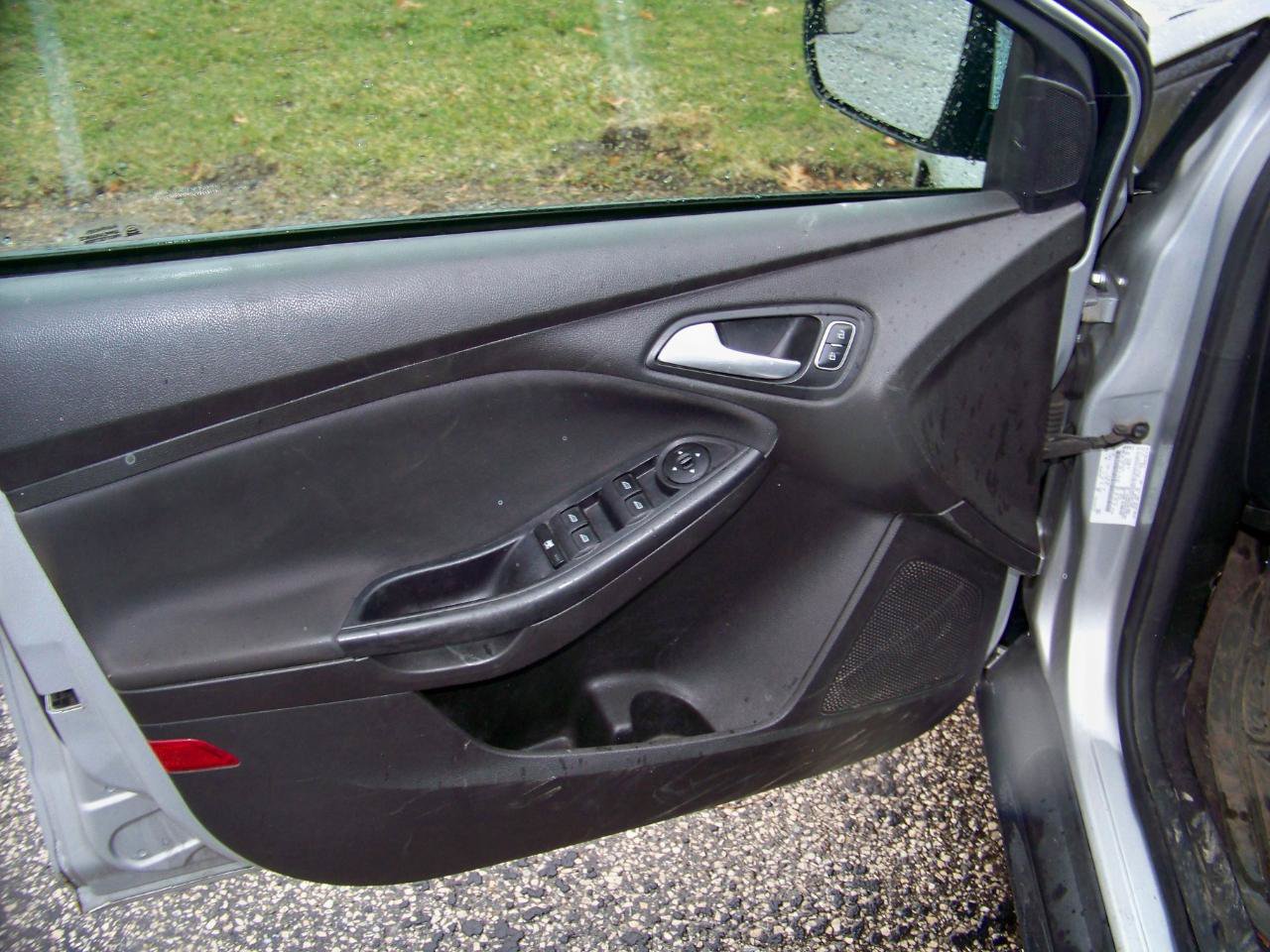 Used 2016 Ford Focus SE FWD image 18
