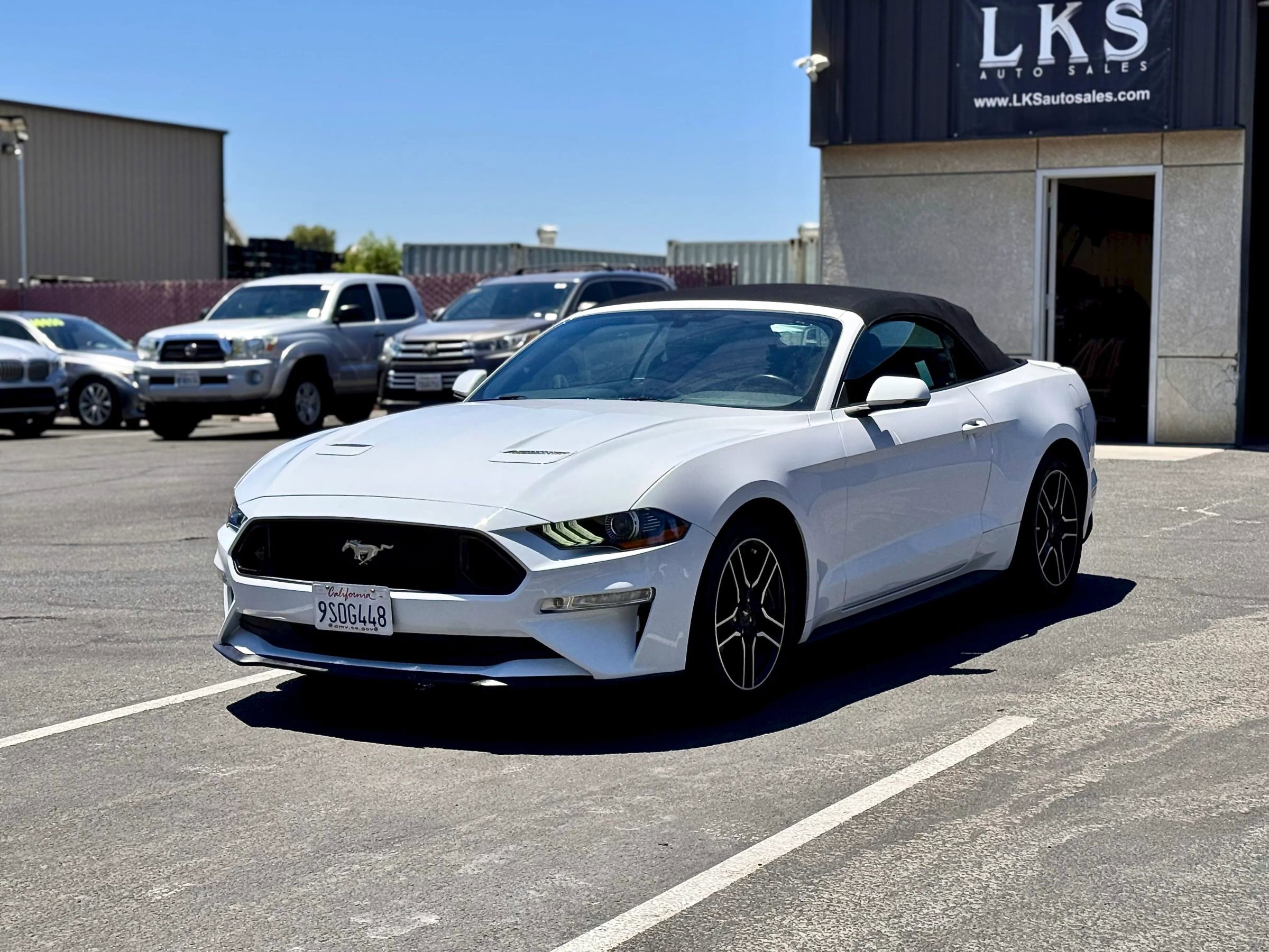 Used 2020 Ford Mustang Premium image 3