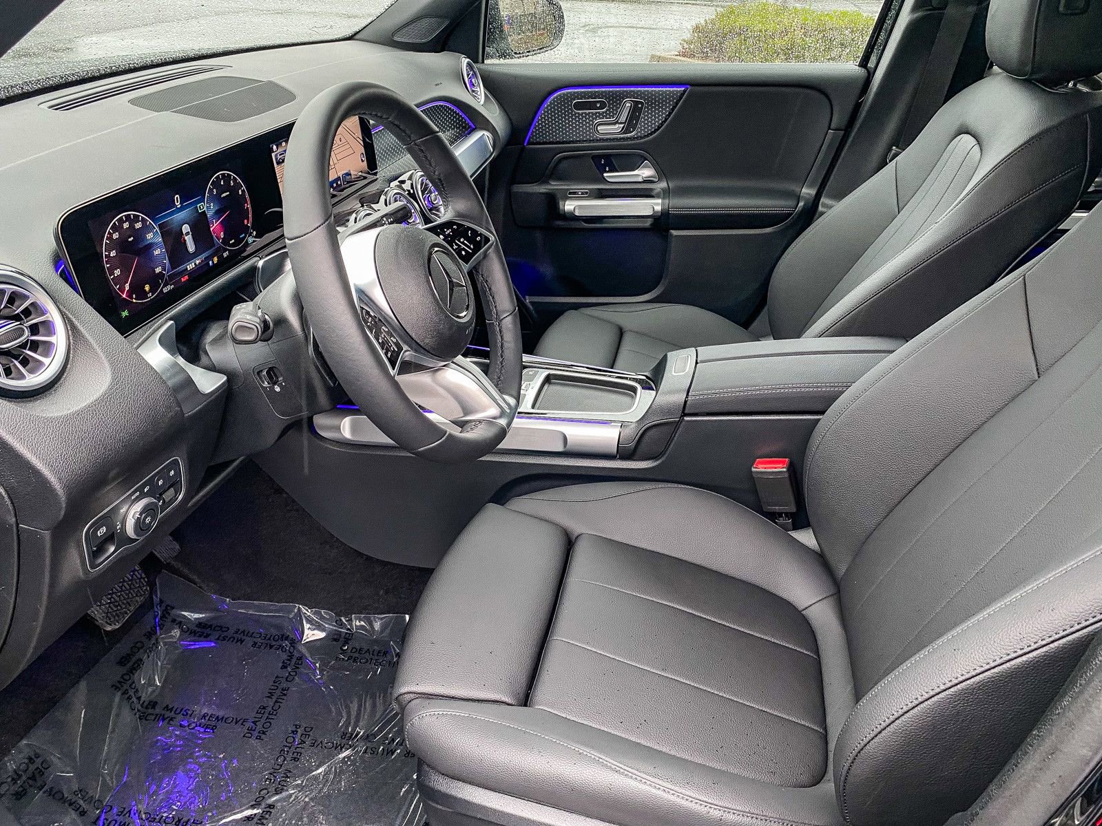 New 2025 Mercedes-Benz GLB 250 4MATIC image 18