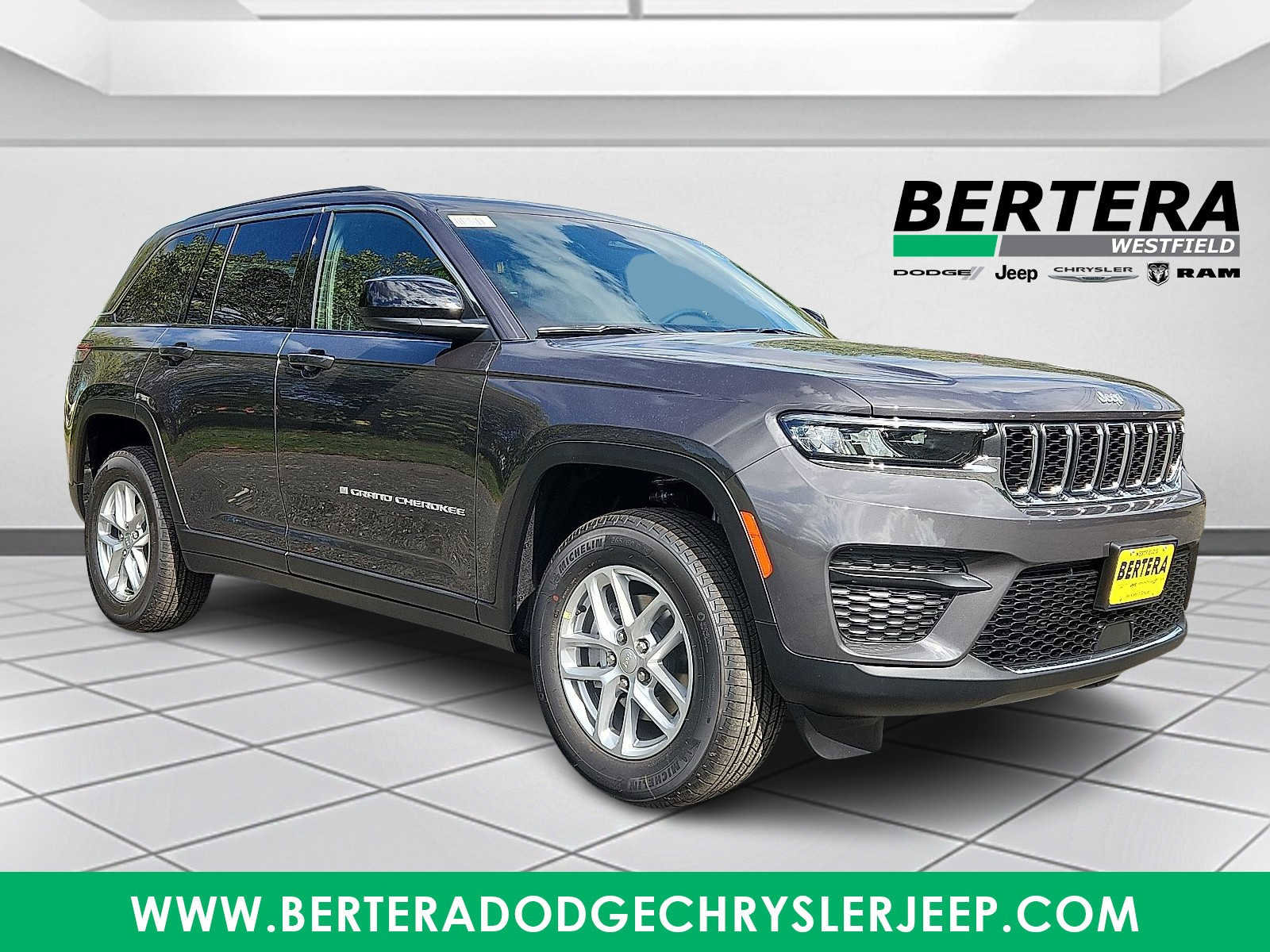 New 2025 Jeep Grand Cherokee Laredo X