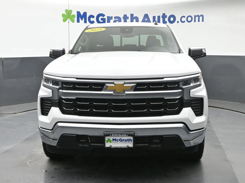 Used 2025 Chevrolet Silverado 1500 LT w/ Leather Package AWD/4WD image 5