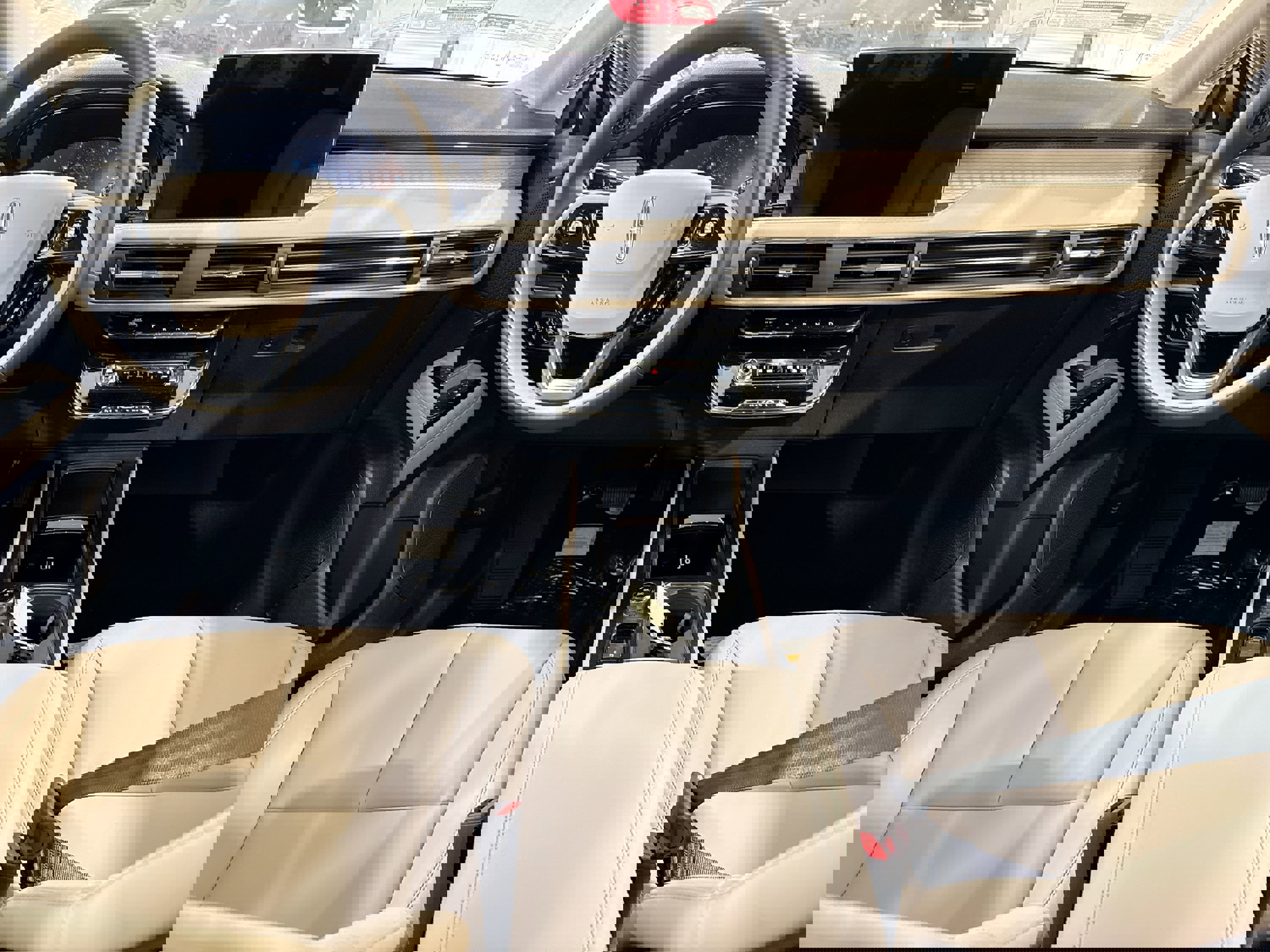 New 2026 Lincoln Corsair Premiere image 23