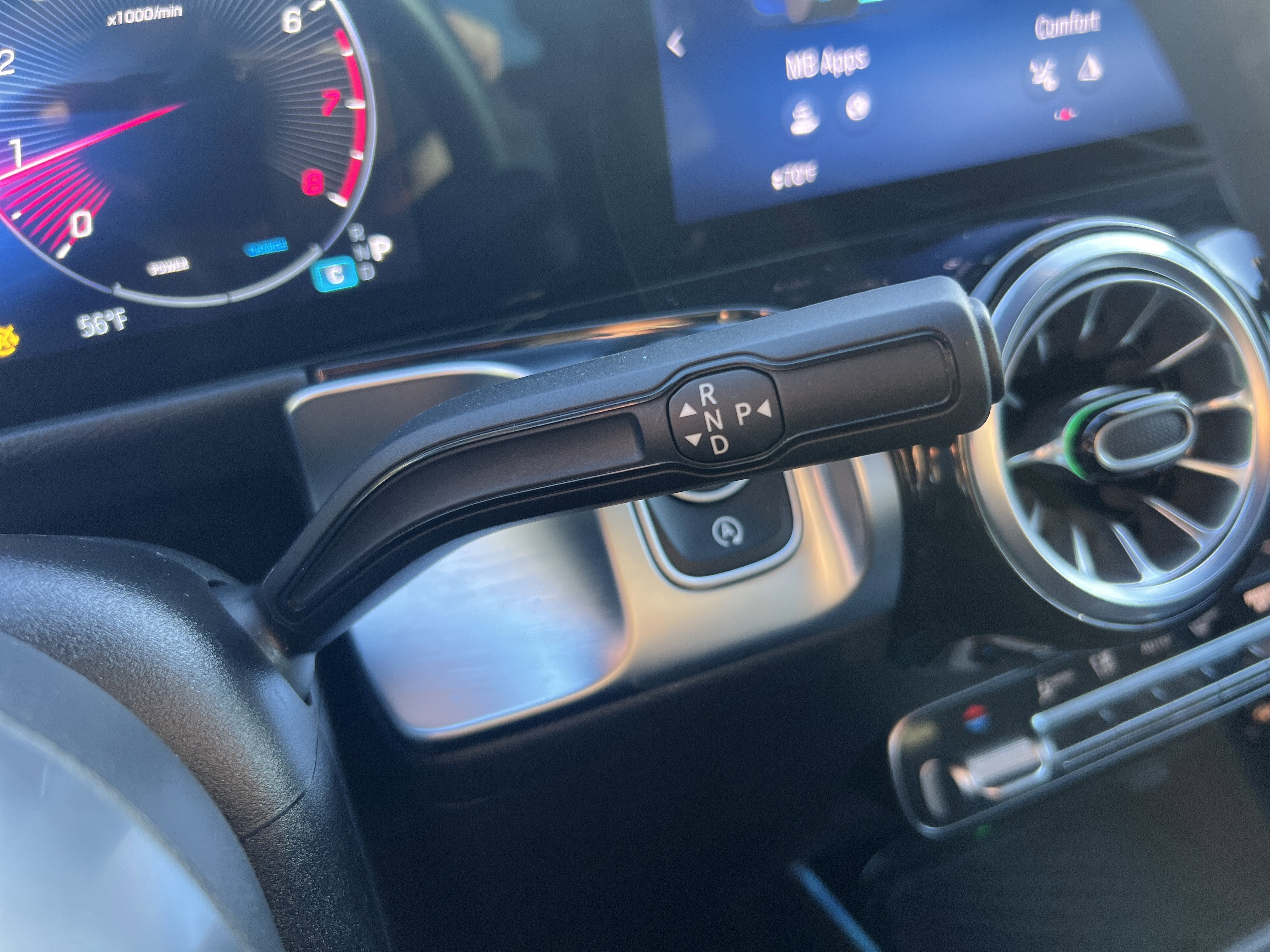 Certified 2025 Mercedes-Benz GLB 250 4MATIC image 26