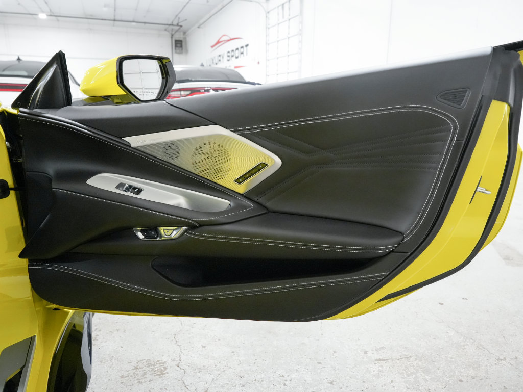 Used 2023 Chevrolet Corvette Z06 RWD image 30
