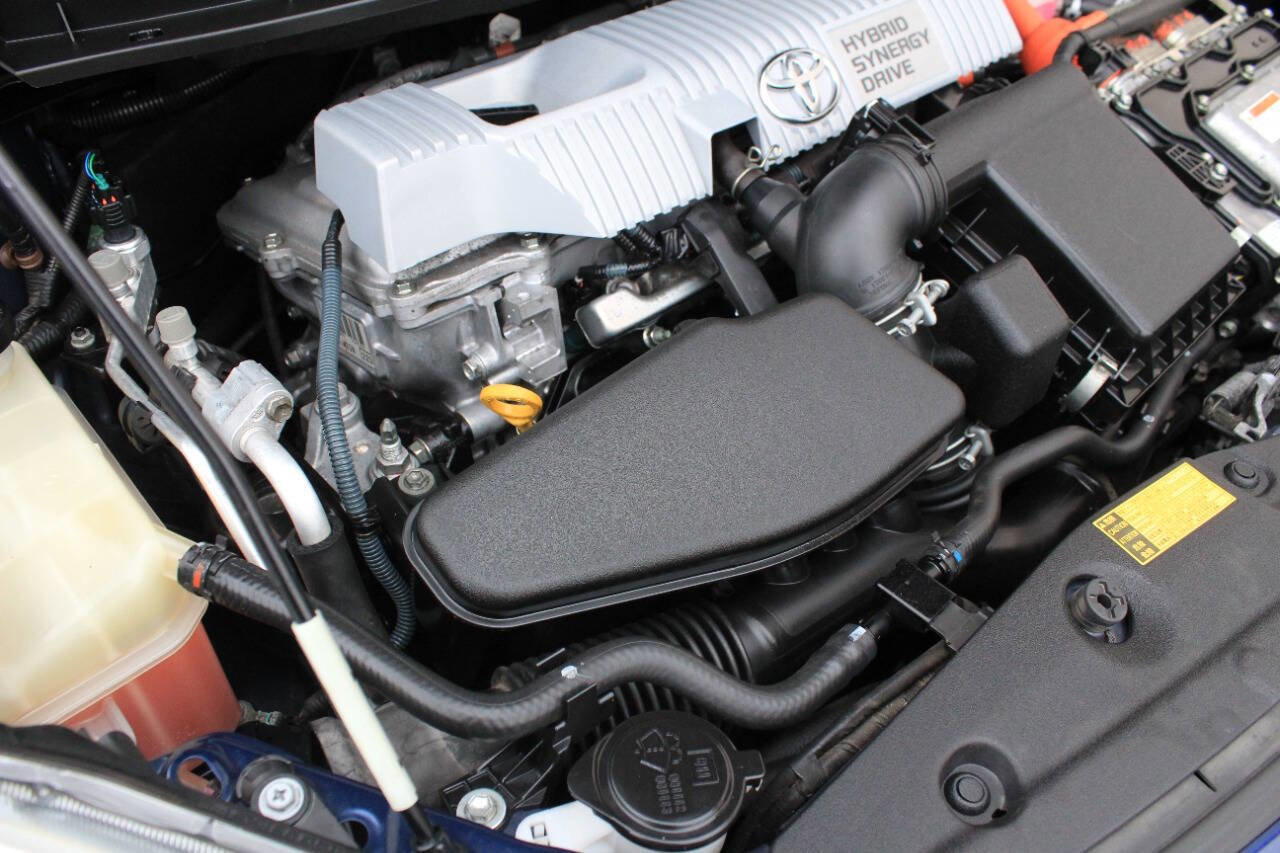 Used 2011 Toyota Prius Three w/ Navigation Pkg image 26