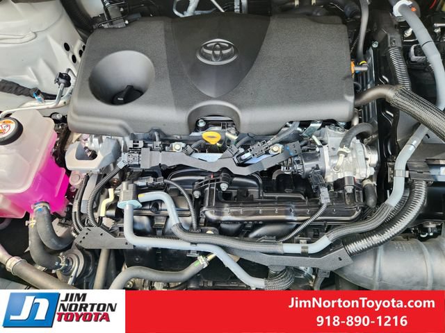 Used 2026 Toyota Sienna XLE FWD image 32
