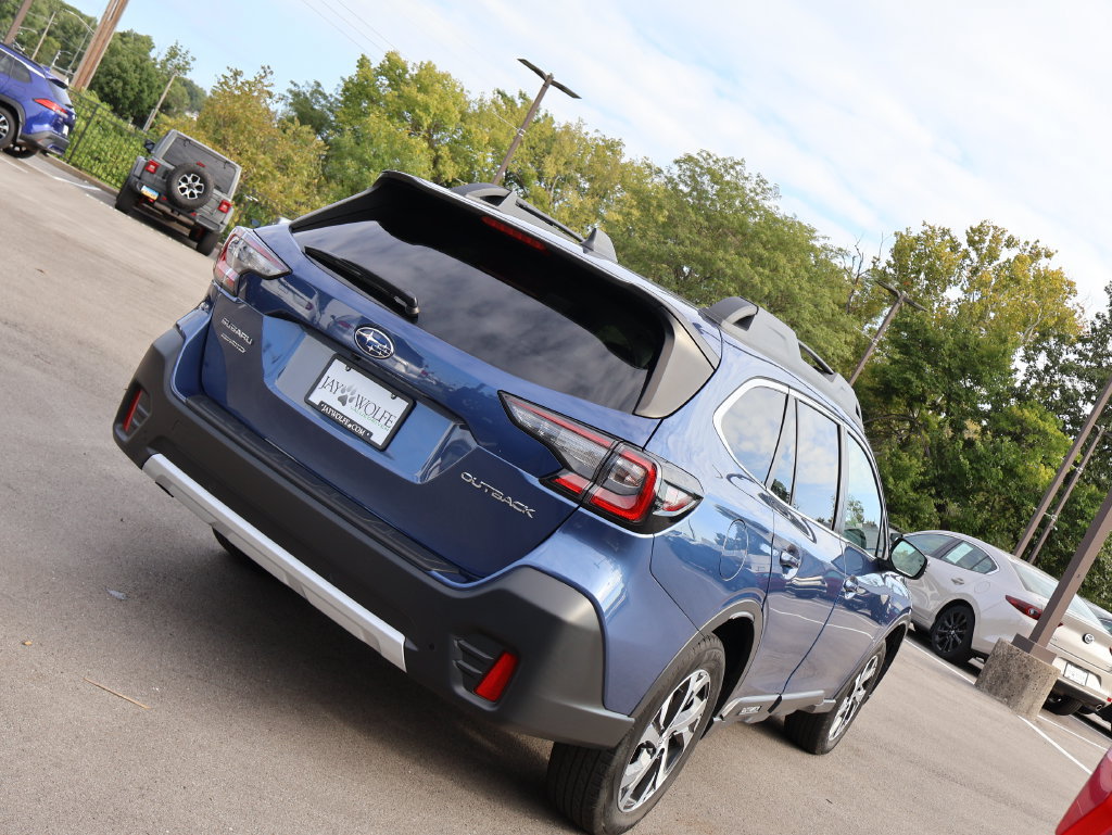 Used 2022 Subaru Outback Limited AWD/4WD image 7