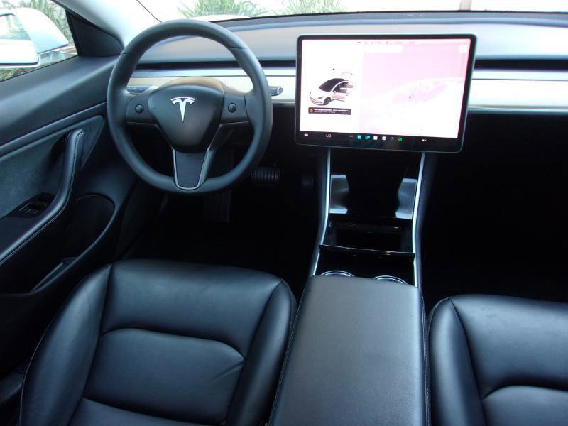Used 2019 Tesla Model 3 Standard Range Plus image 39