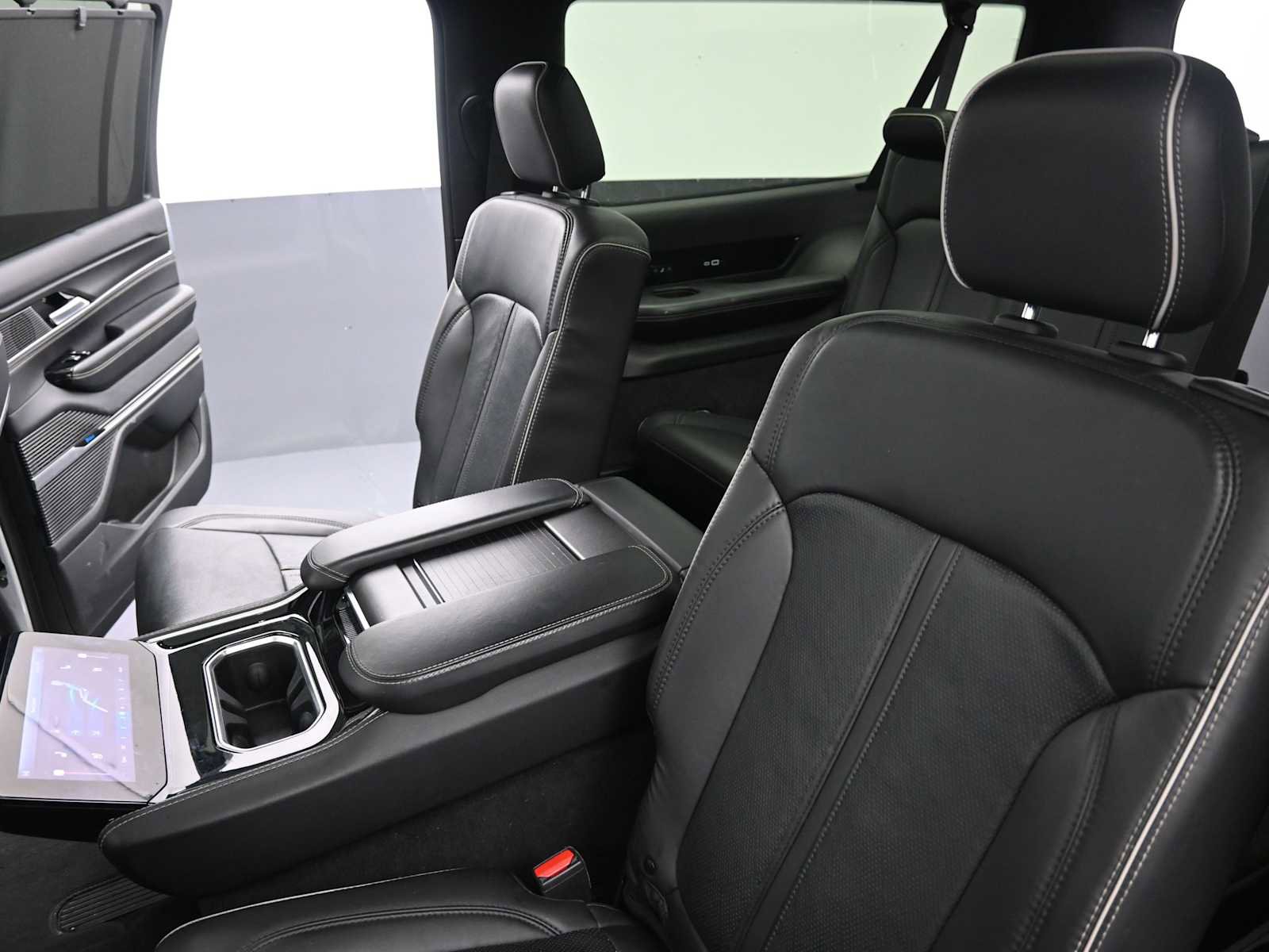 Used 2024 Jeep Grand Wagoneer L Series II w/ Quick Order Packagew 28T image 29