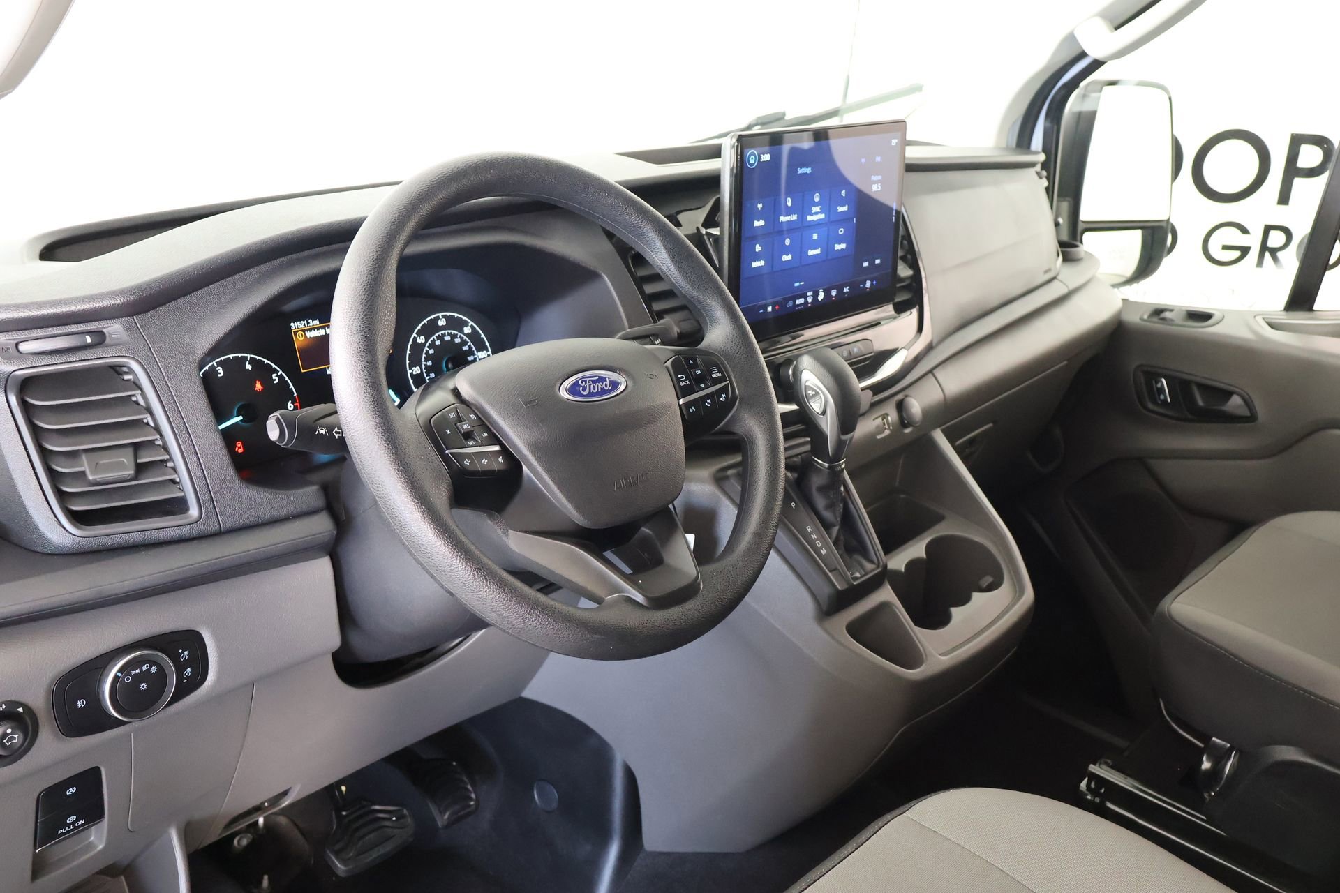 Used 2024 Ford Transit 350 XLT image 2