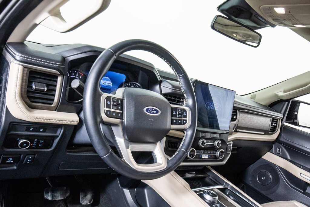 Used 2024 Ford Expedition Max Limited image 18