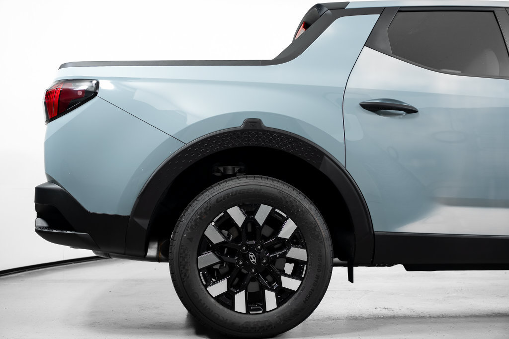 New 2027 Hyundai Santa Cruz SE FWD image 5