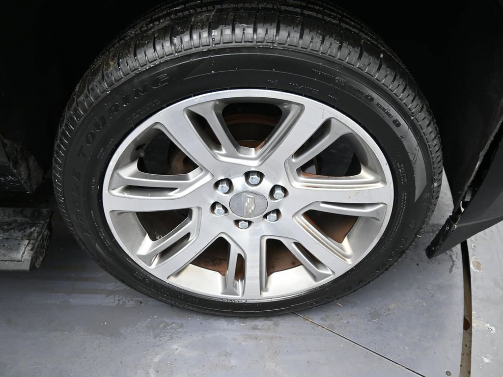 Used 2017 Cadillac Escalade Premium Luxury image 38