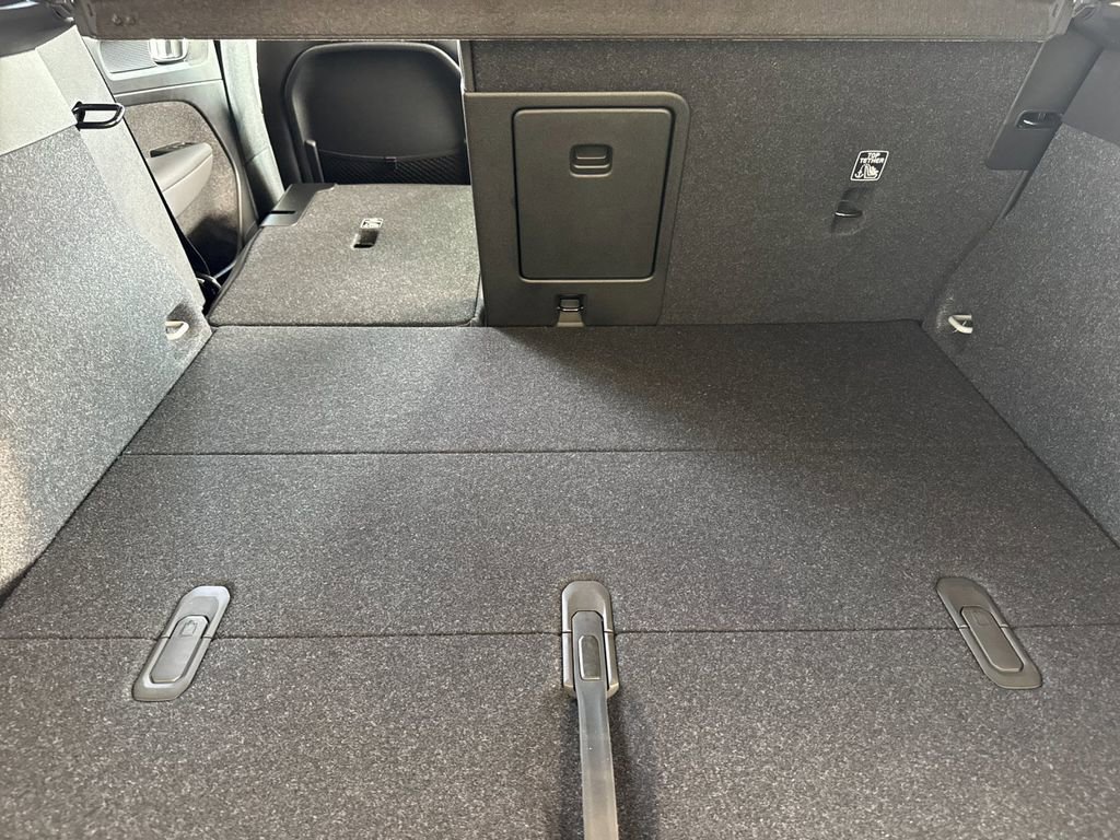 New 2026 Volvo XC40 B5 Ultra w/ Climate Package image 14