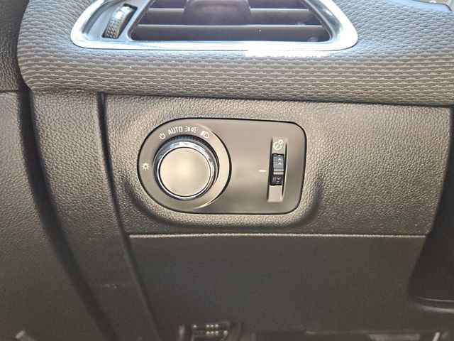 Used 2017 Chevrolet Cruze LS FWD image 24