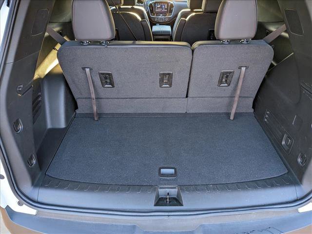 Used 2023 Chevrolet Traverse RS image 6