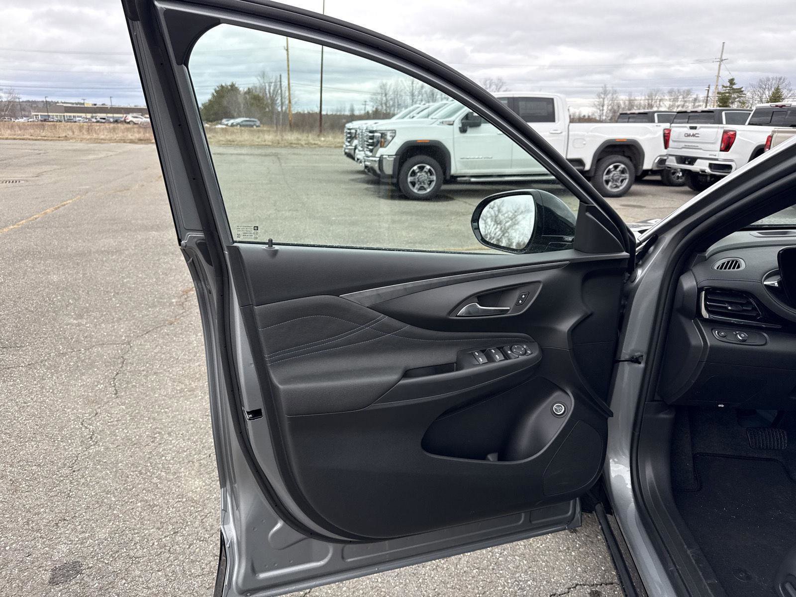 New 2026 Buick Envista Sport Touring w/ Convenience I Package image 19