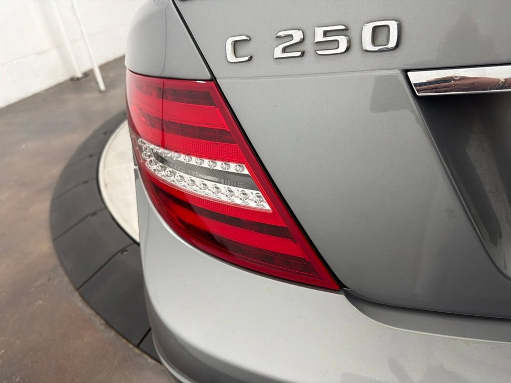 Used 2013 Mercedes-Benz C 250 Sedan image 11