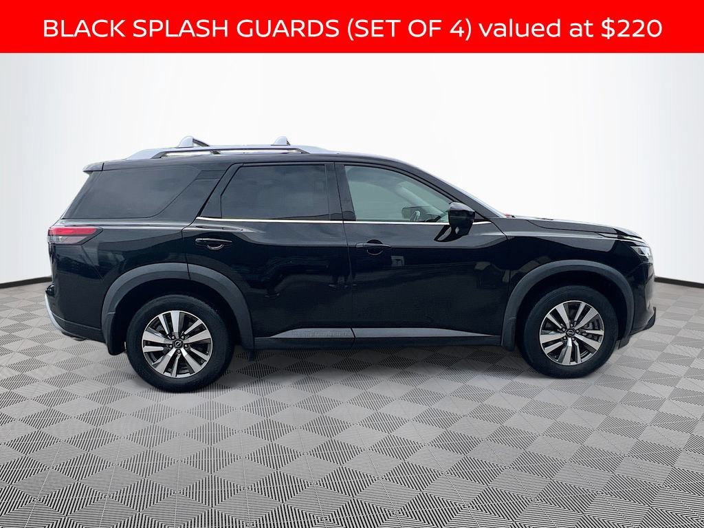 Used 2023 Nissan Pathfinder SL FWD image 4