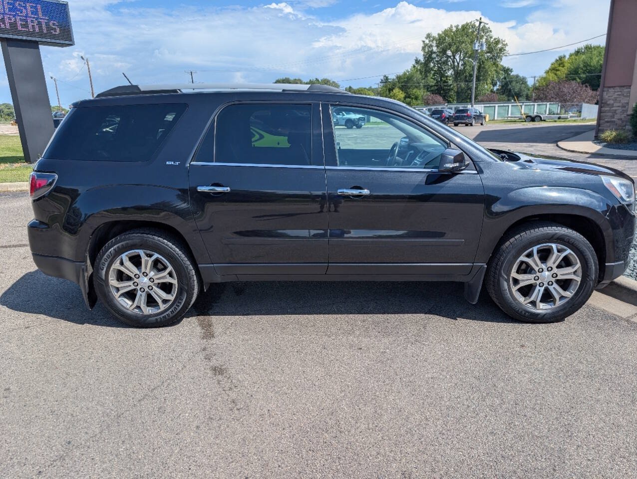 Used 2015 GMC Acadia SLT AWD/4WD image 10