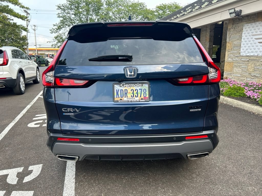 Used 2024 Honda CR-V Sport Touring image 4