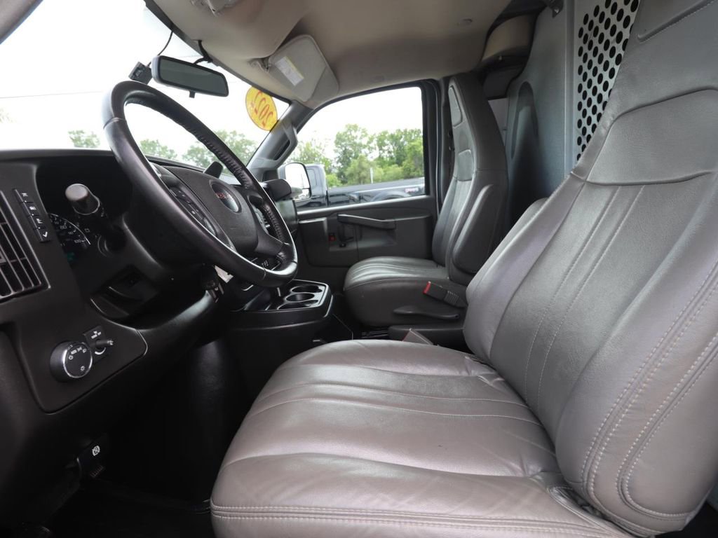 Used 2022 GMC Savana 2500 w/ Driver Convenience Package RWD image 2
