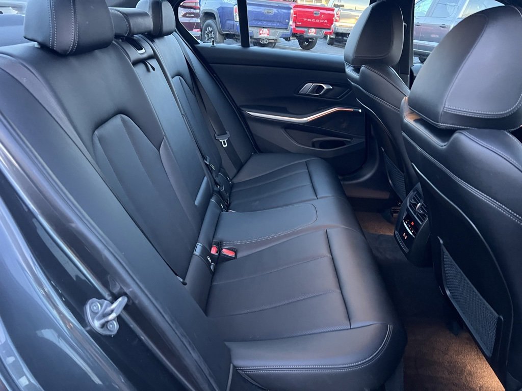 Used 2022 BMW 330i xDrive Sedan w/ Driving Assistance Package image 37