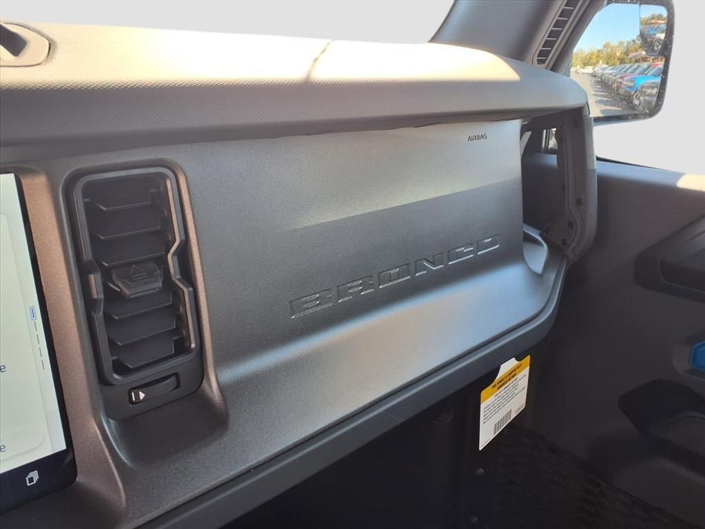 New 2025 Ford Bronco 2-Door w/ Sasquatch Package image 17