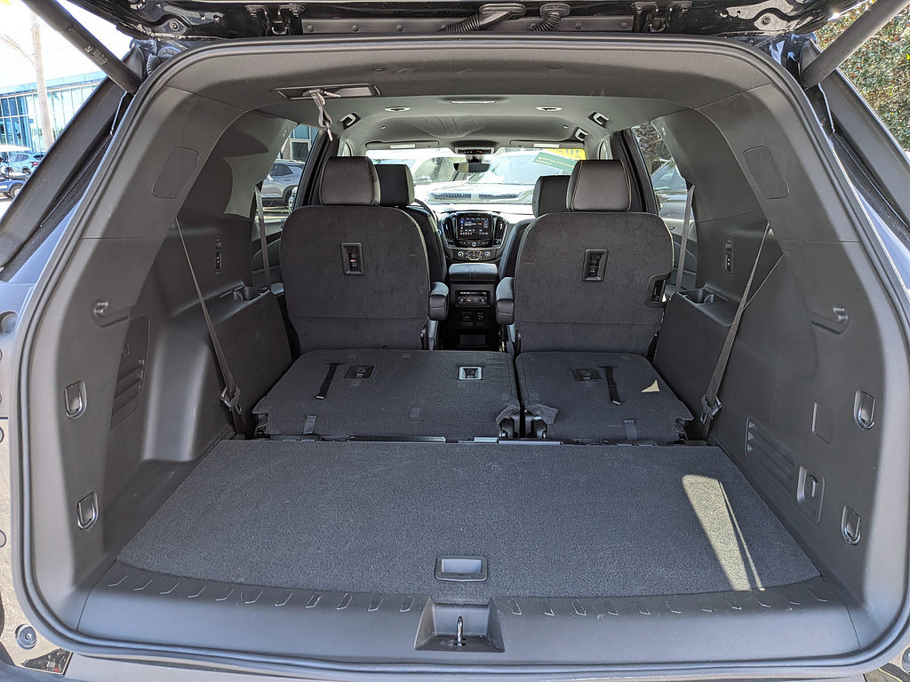 Used 2023 Chevrolet Traverse RS AWD/4WD image 41