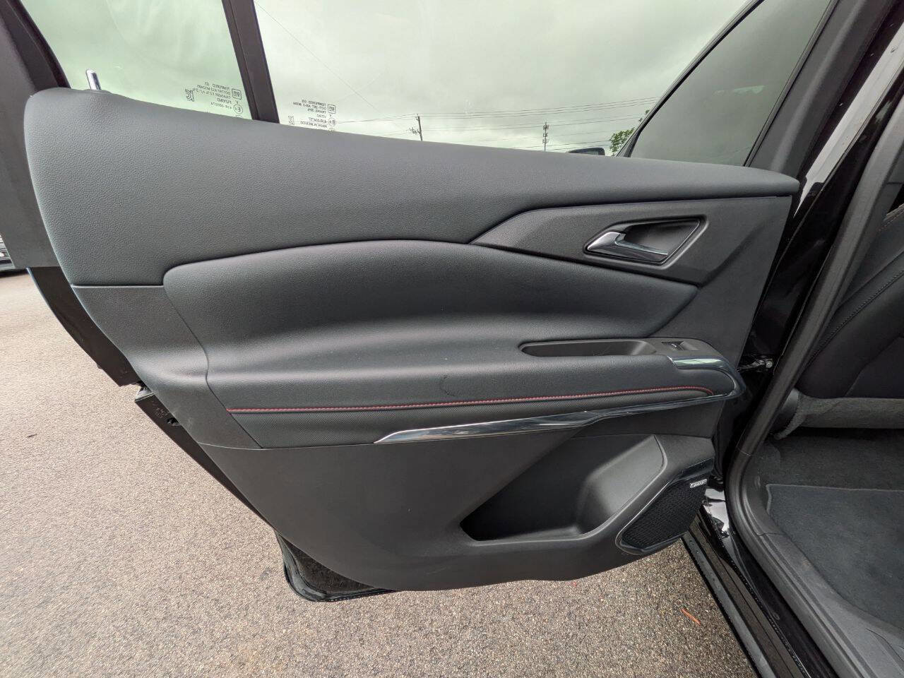 Used 2025 Chevrolet Traverse RS AWD/4WD image 21