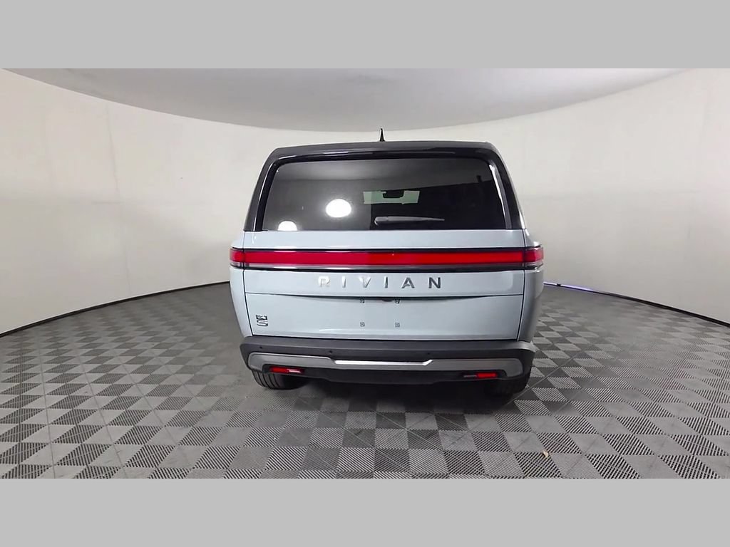 Used 2024 Rivian R1S Adventure AWD/4WD image 40