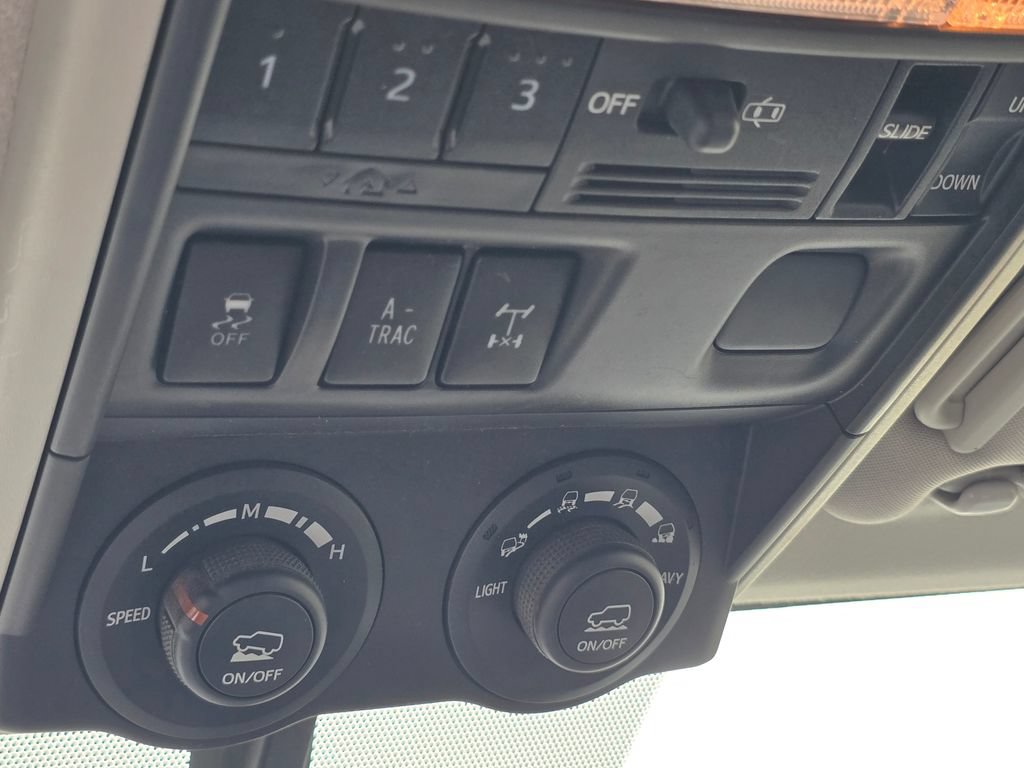 Used 2015 Toyota 4Runner Trail Premium AWD/4WD image 25